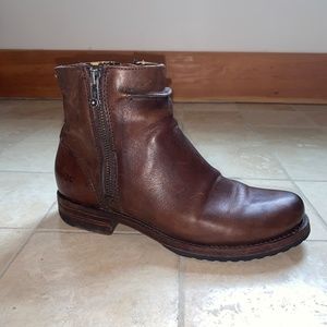 Frye Veronica Seam Short brown leather ankle boots